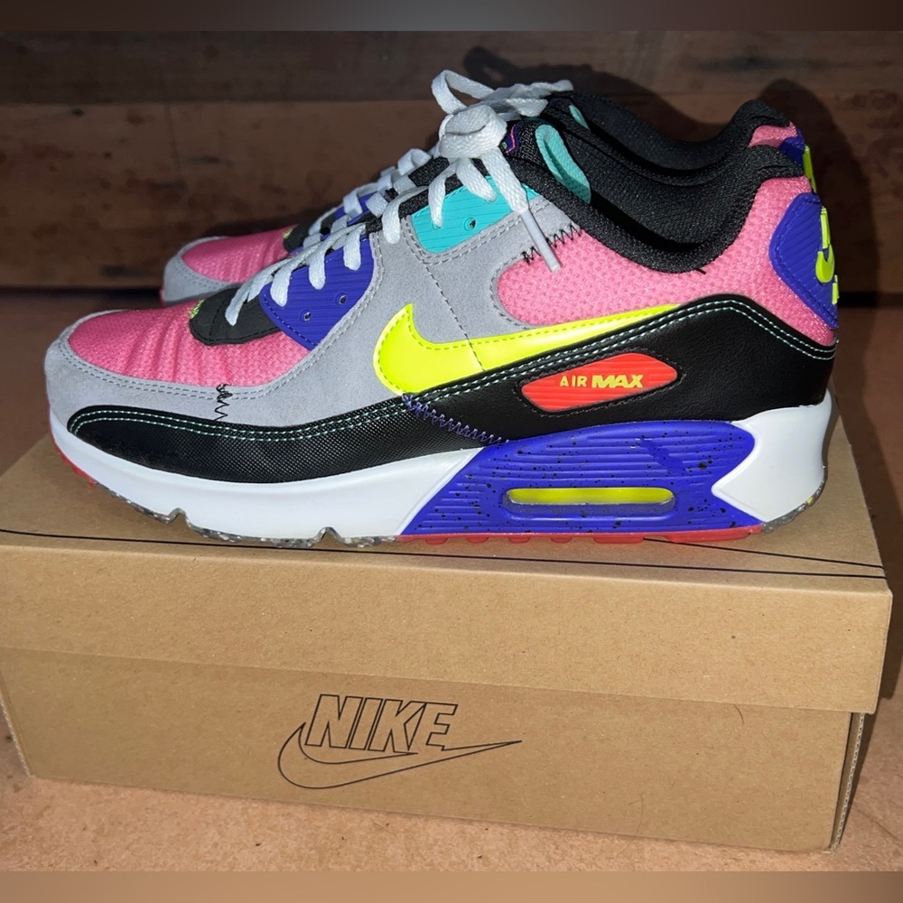 RARE Nike Airmax Exeter Women’s 8.5 or Youth/Men’s 7.